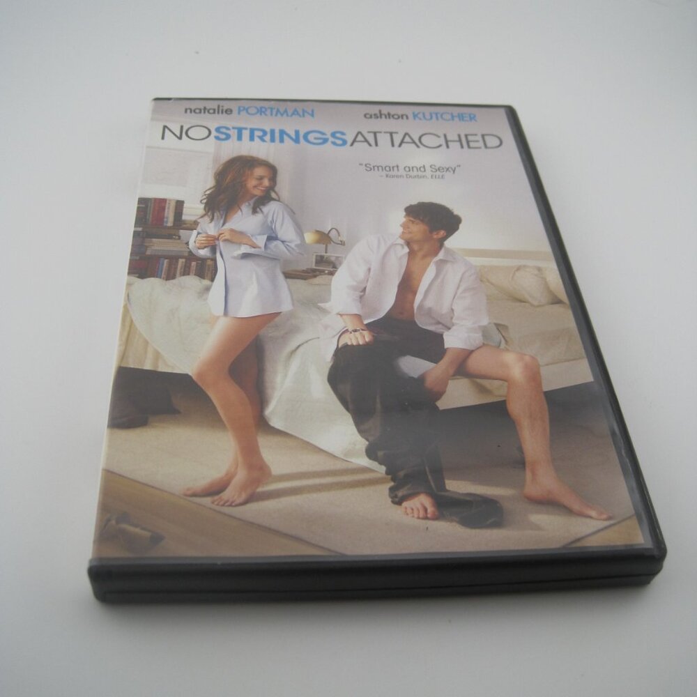 No Strings Attached (DVD) (widescreen) (Paramount Pictures) (Ivan Reitman) (R)
